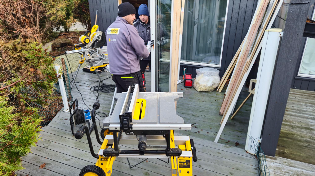 tømrer og snekkertjenester